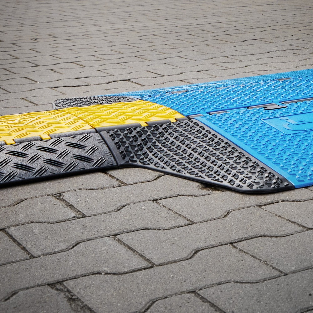 First Solutions - Kabelbrücke / Schlauchbrücke