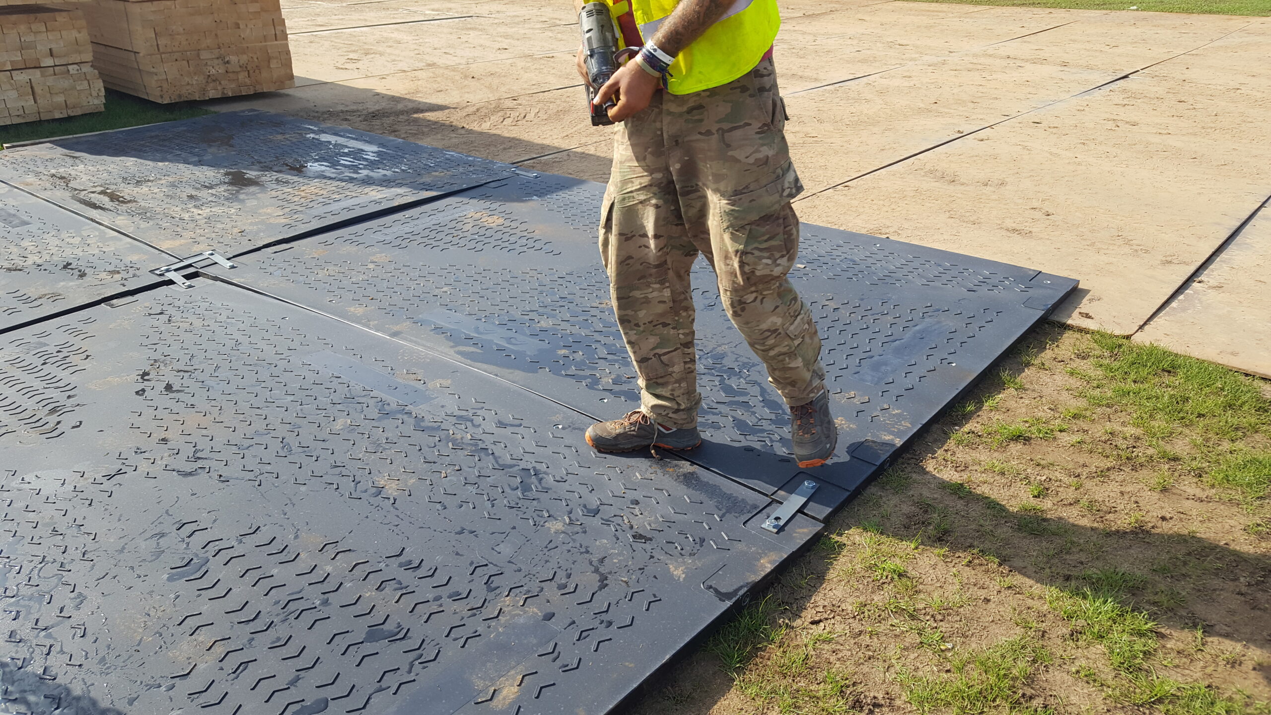 First Solutions - Bodenplatten / Bodensysteme